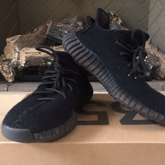 YEEZY BOOST 350 V2 CP9652 BRED CORE BLACK